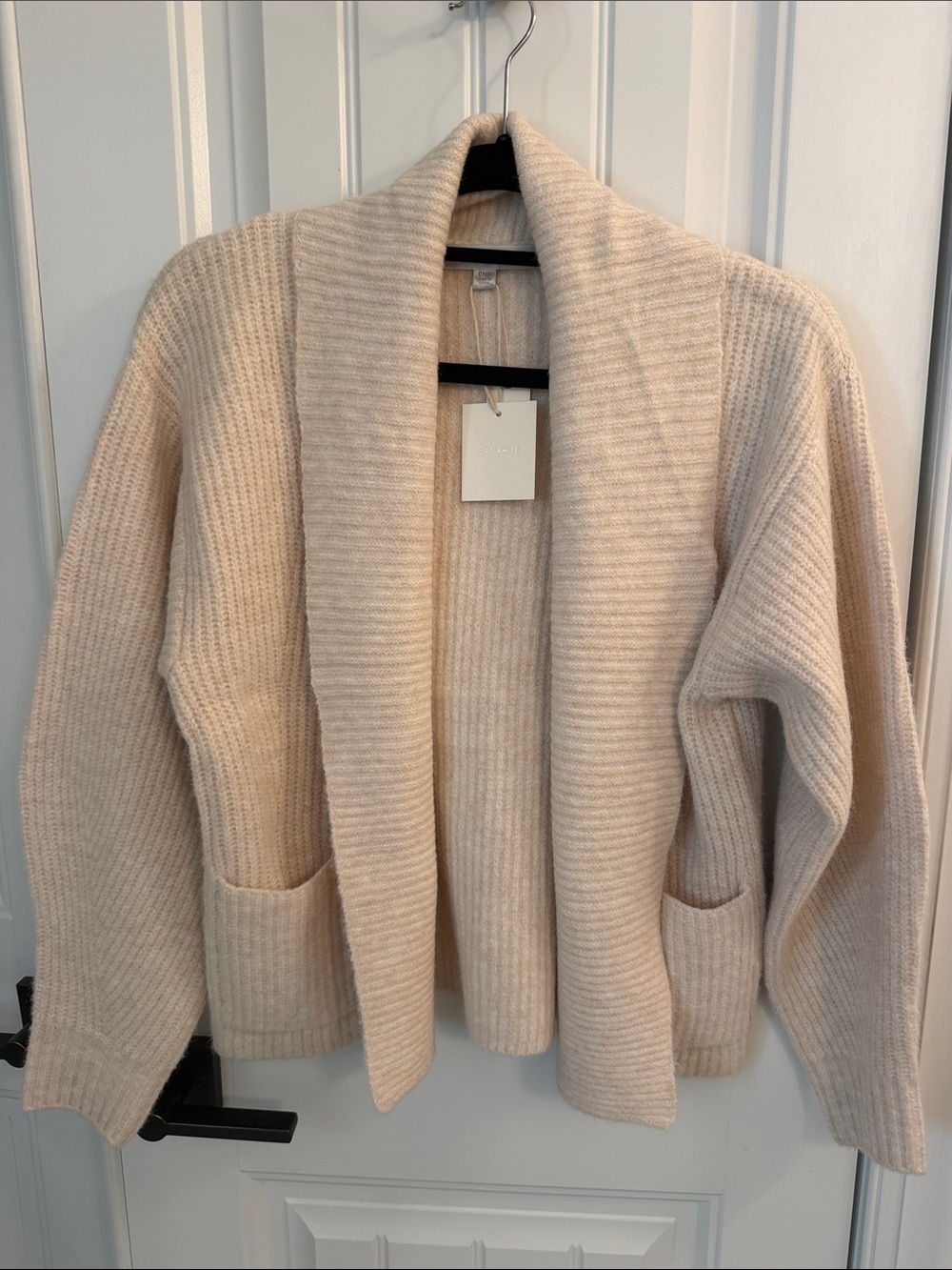 BNWT Anthropologie Flat White Mariel  Crop Cardigan Sweater - One Size Fits All